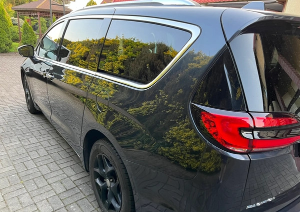 Chrysler Pacifica cena 139500 przebieg: 58500, rok produkcji 2021 z Człuchów małe 326